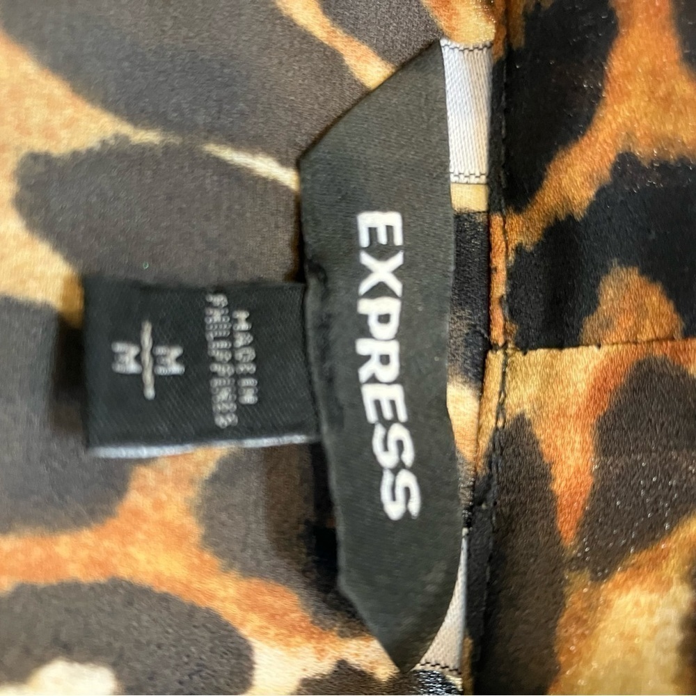 Express long sleeve cheetah print shirt or blouse size M - Picture 4 of 4